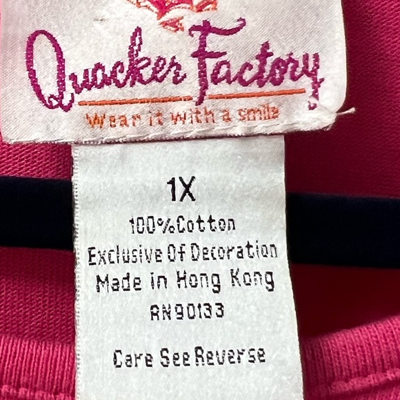 Quacker Factory “Sparkly Scene” Vintage Penguins top, MADE IN HONG KONG - Picture 4 of 7